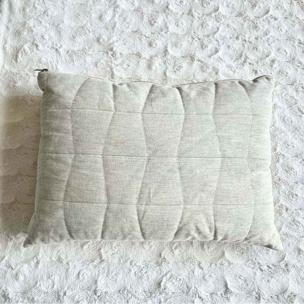 Target Throw Pillow Light Gray Indoor Soft Zipper Solid Bedroom Couch Chair READ